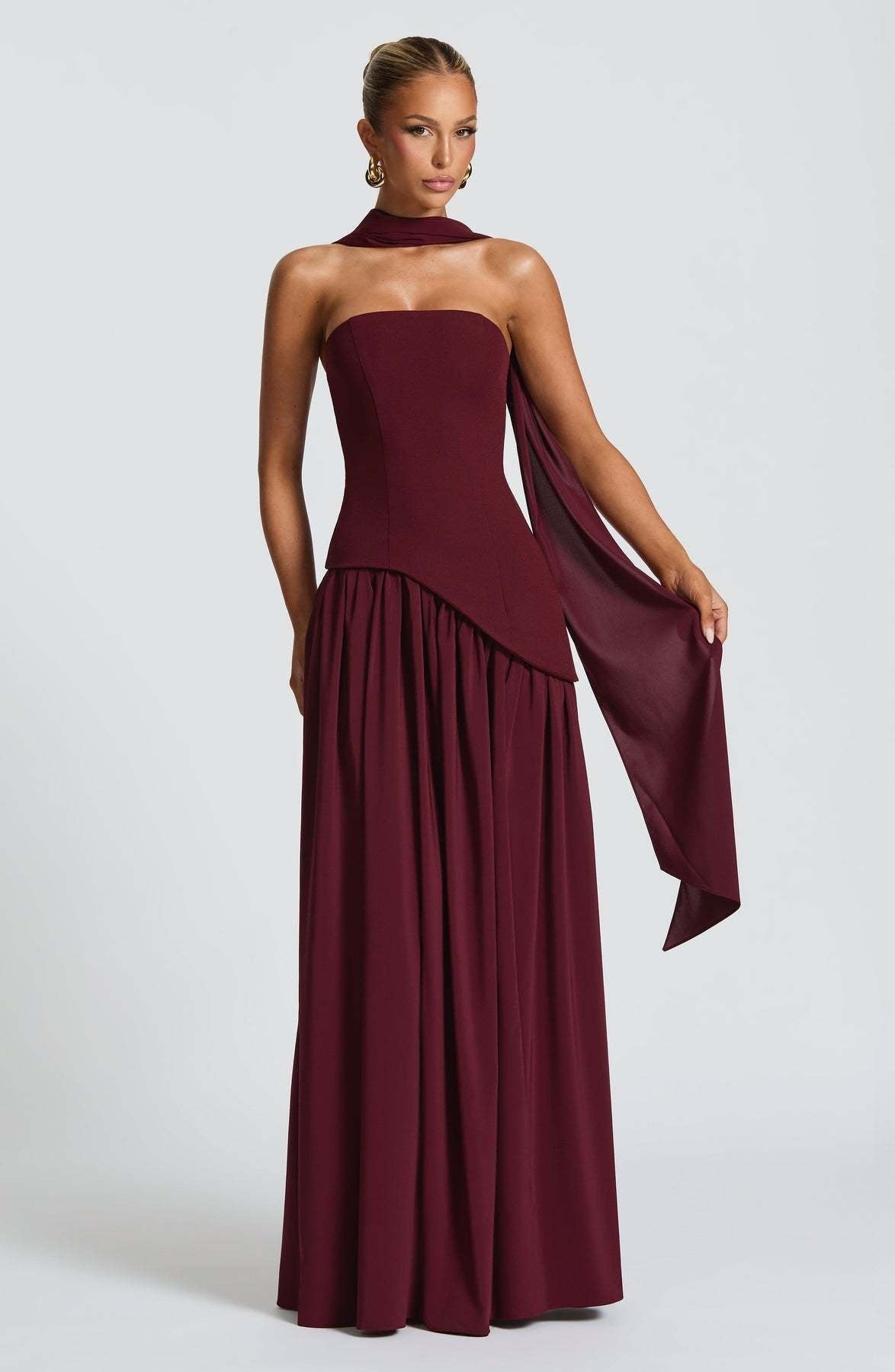 Split Backless Elegant Streamer Dress